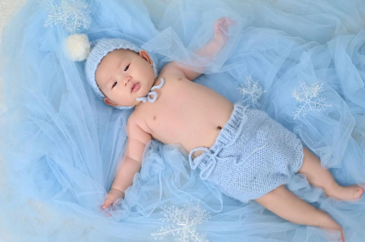 郓城两个半月宝宝发育标准 郓城两个半月宝宝发育标准